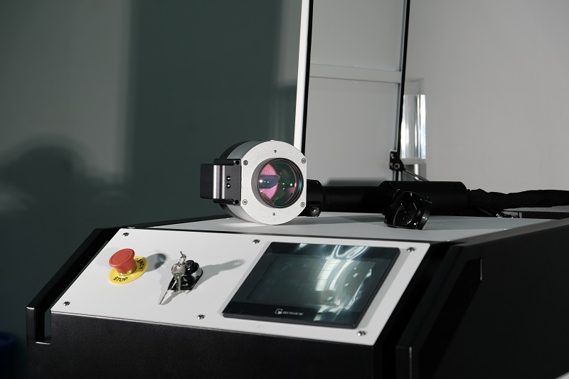 300w 500w 1000w 2000w Water Cooled Pulse Laser Cleaning Machin ( (11)