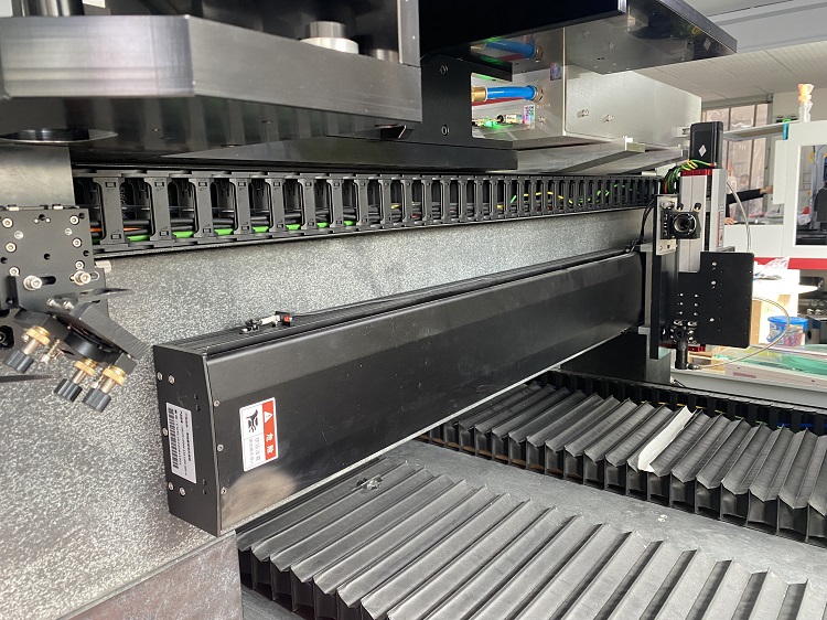 Glass Laser Cutting Machine Picosecond Laser Cutting Machine (4)