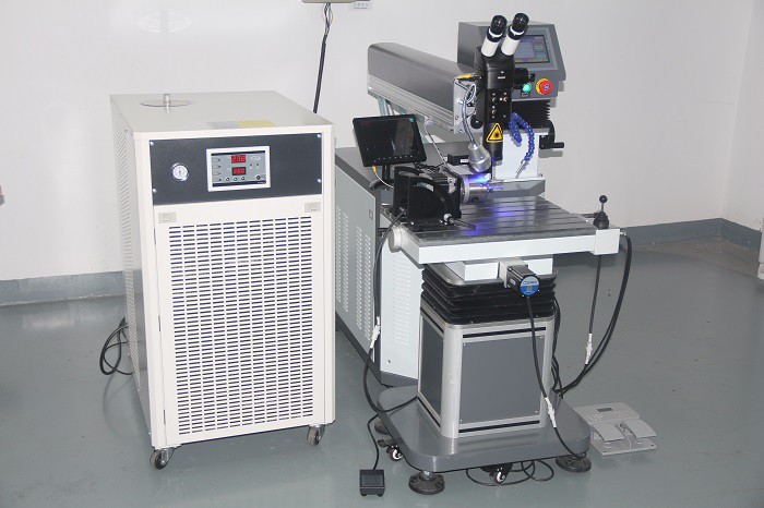 Yag Laser Welding Machine For Mold Repairing (1)