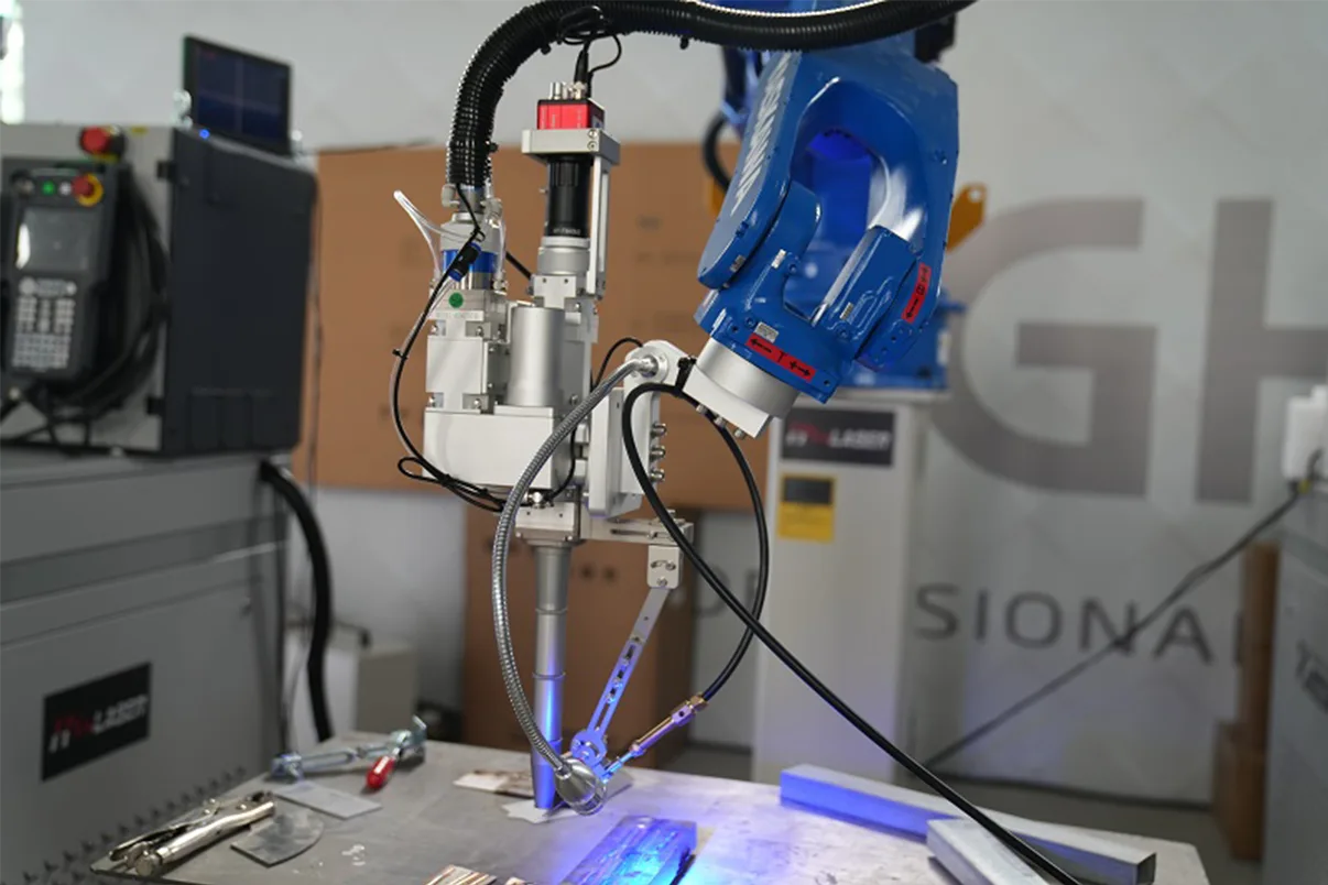 Robotic Laser Welding， Robot Laser Welding Machine (3